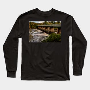 Wylam Bridge Over The River Tyne Long Sleeve T-Shirt